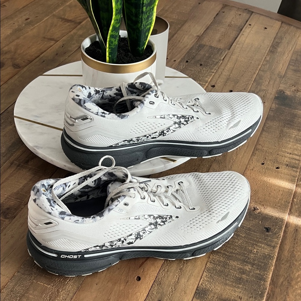 Brooks Ghost Athletic Shoes in White and Black